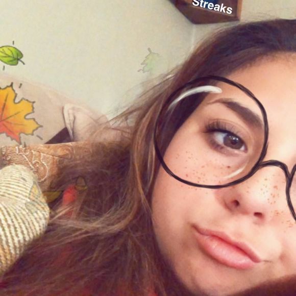 Meet your Posher, Mackenzie - Picture 1 of 1